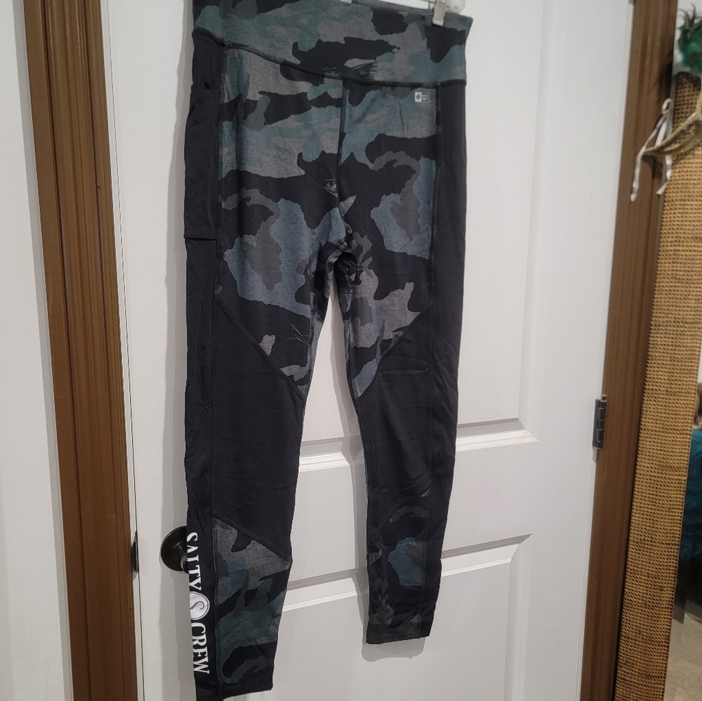 Salty Crew leggings
